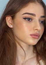 Load image into Gallery viewer, 1.40cts Diamond Stud Earrings in 18k White Gold