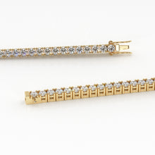 Load image into Gallery viewer, 2.50ct Diamond Tennis Bracelet in 18k White Gold