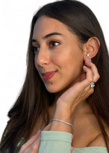 Load image into Gallery viewer, 4.00ct Lab Grown Tennis Bracelet 18k Gold VS/VVS