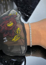 Load image into Gallery viewer, 6.00ct Lab Grown Tennis Bracelet 18k Gold VS/VVS