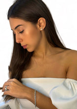 Load image into Gallery viewer, 9.00ct Lab Grown Tennis Bracelet 18k Gold VS/VVS