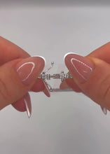 Load and play video in Gallery viewer, 4.00ct Diamond Tennis Bracelet in 18k White Gold