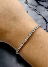 Load image into Gallery viewer, 3.00ct Diamond Tennis Bracelet in 18k White Gold
