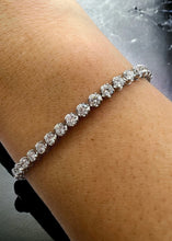 Load image into Gallery viewer, 4.00ct Illusion Set Diamond Tennis Bracelet in 18k White Gold
