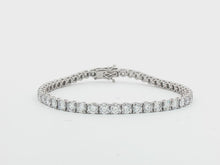 Load and play video in Gallery viewer, 9.00ct Lab Grown Four Claw Tennis Bracelet in 18k Gold
