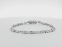 Load and play video in Gallery viewer, 5.00ct Multi-Shaped Lab Grown Tennis Bracelet in 9k Gold
