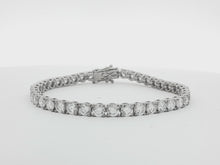 Load and play video in Gallery viewer, 12.00ct Lab Grown Four Claw Tennis Bracelet in 18k Gold
