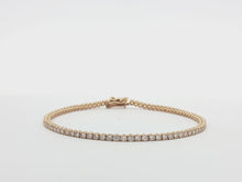 Load and play video in Gallery viewer, 2.00ct Lab Grown Four Claw Tennis Bracelet in 18k Gold
